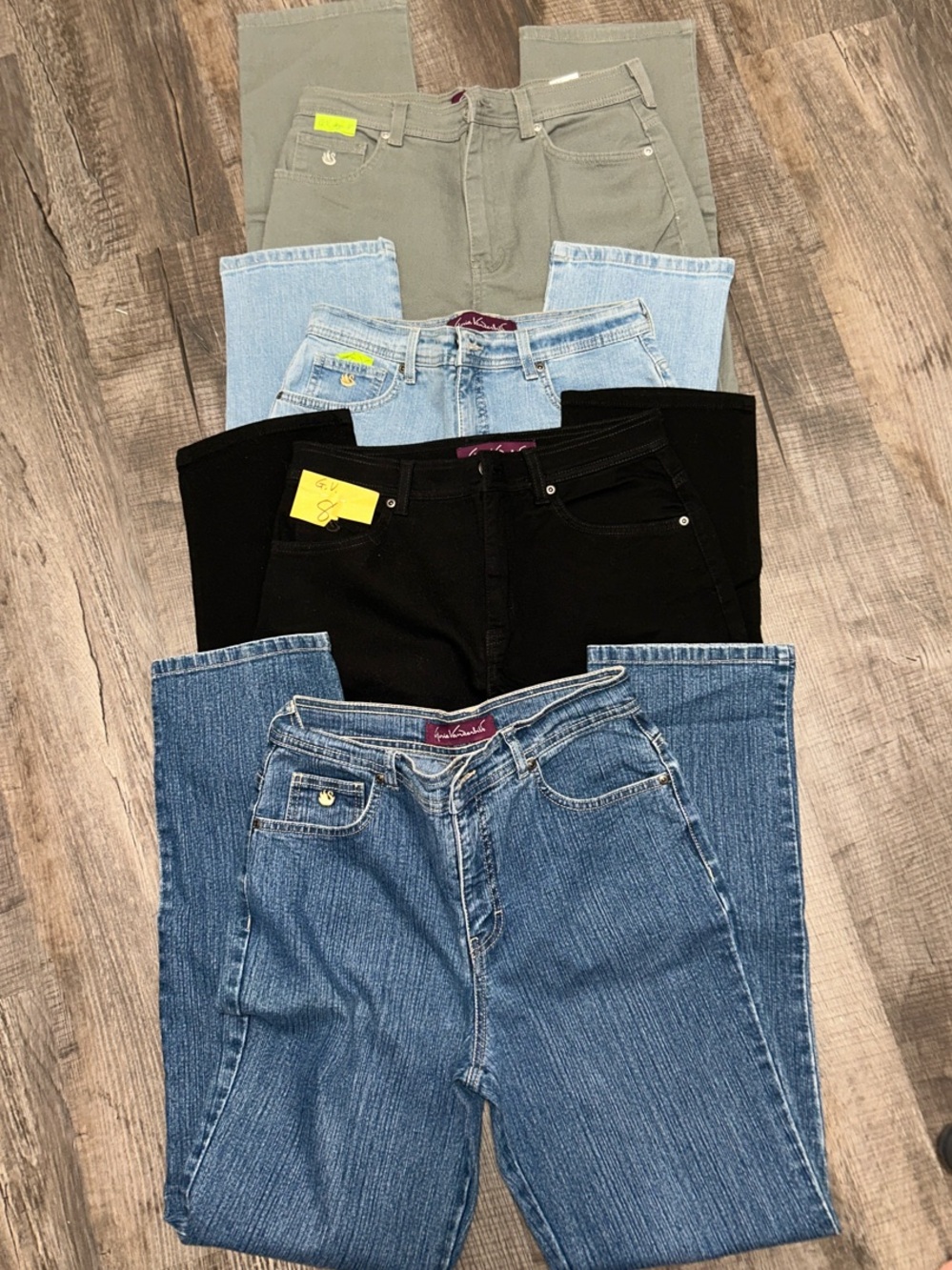 Gloria Vanderbilt Size 8 Bundle